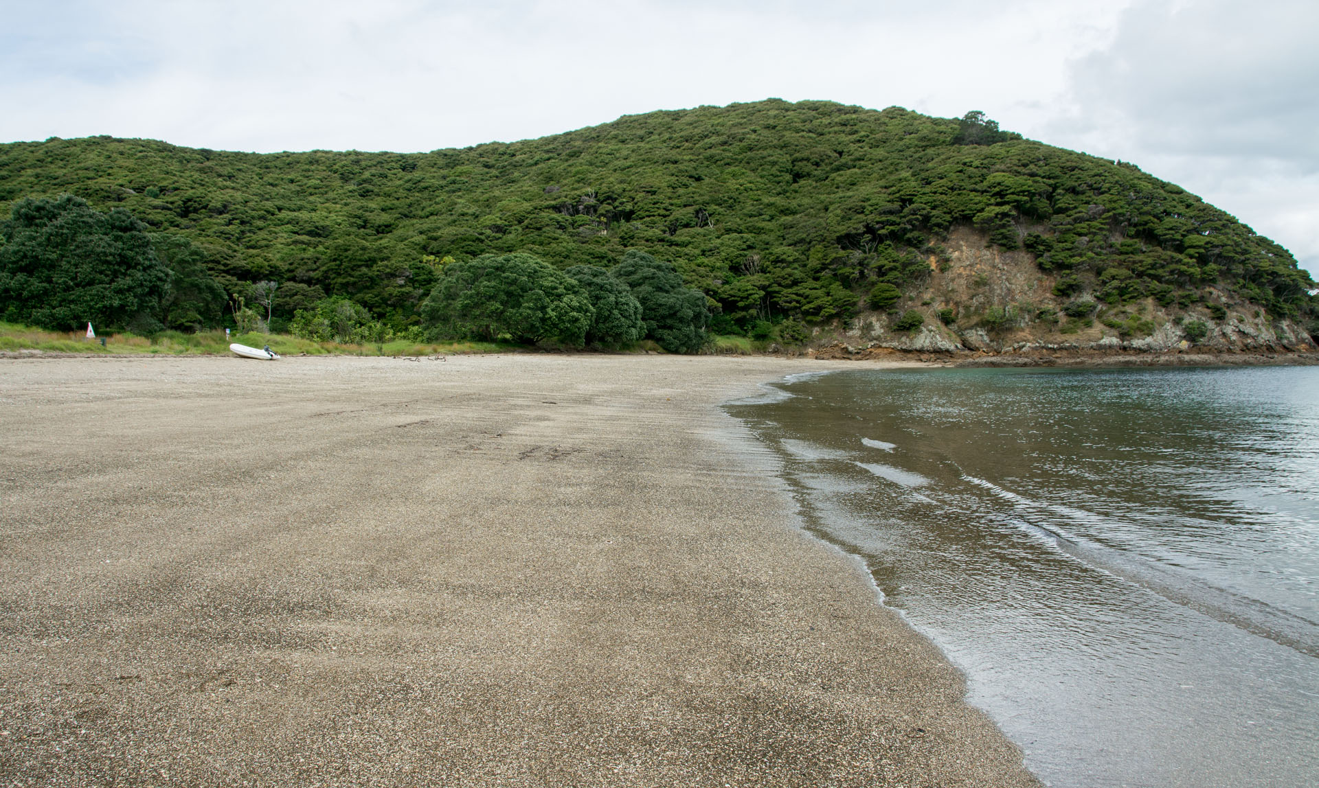 2016 04 11 Sail Day 13 Moturua Island Hike-173