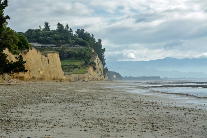 2016 05 03 Kina Beach Walk (197)