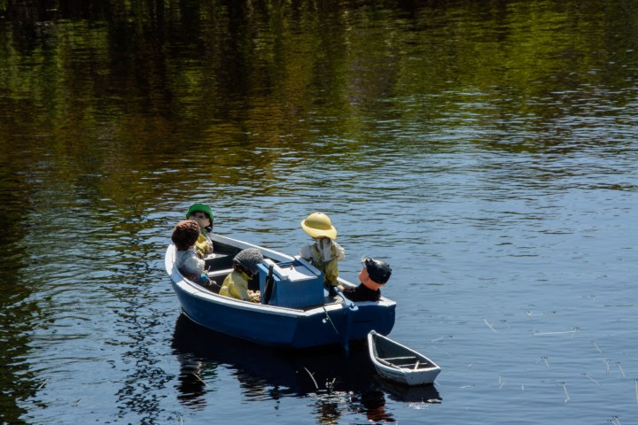 small-village-and-lighthouse-0129